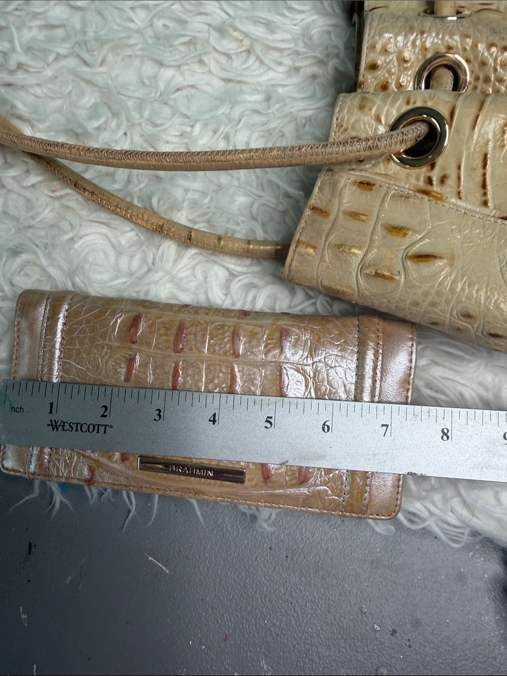 Brahmin Beige Croc-Embossed Drawstring Shoulder Bag with Matching Wallet - Picture 15 of 17